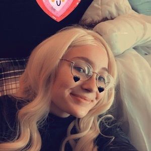 Meet your Posher, Mya